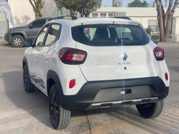 RENAULT KWID ICONIC OUTSIDER
